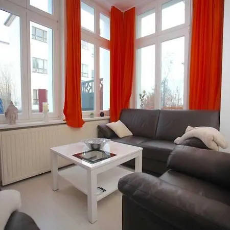 Erika 3 Apartment *